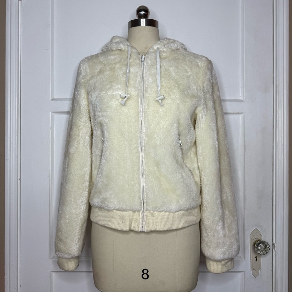 Jennyfer faux fur coat